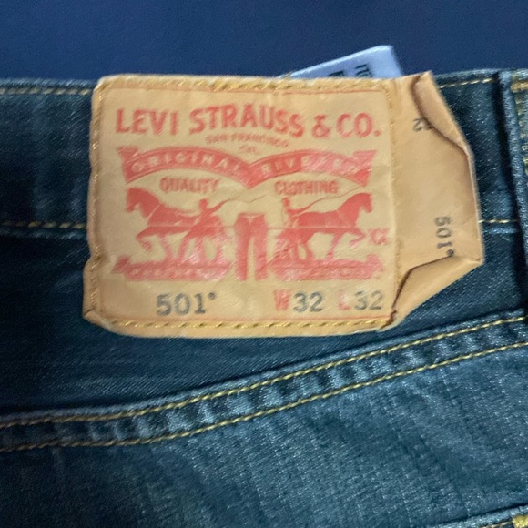 Mens Levi’s 501 - Picture 1 of 3